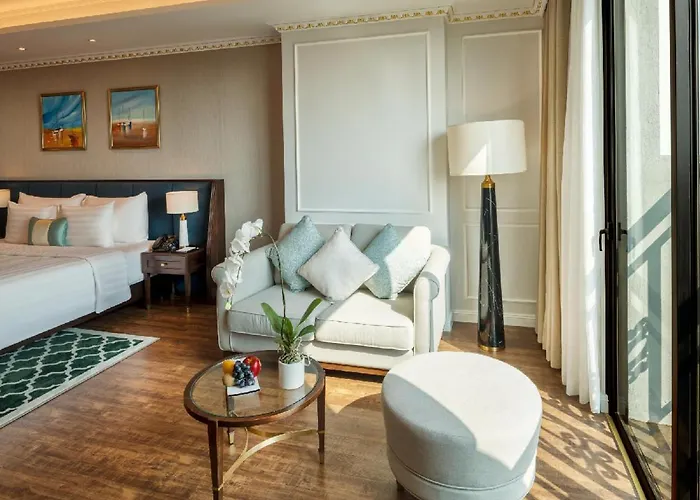 Flc Grand Khách sạn 5*