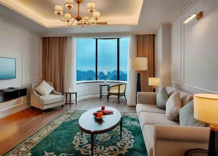 Khách sạn Flc Grand Hạ Long